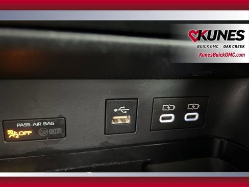 Used 2025 Toyota Camry LE FWD image 20