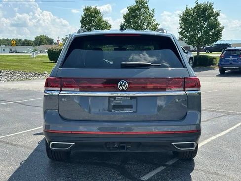 Used 2025 Volkswagen Atlas SE AWD/4WD image 6