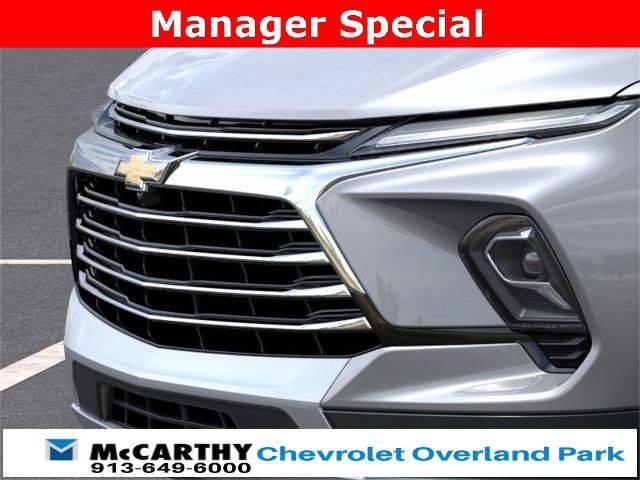 New 2025 Chevrolet Blazer Premier w/ Driver Confidence II Package AWD/4WD image 13