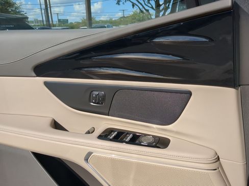 New 2025 Lincoln Nautilus Premier w/ Jet Appearance Package image 12