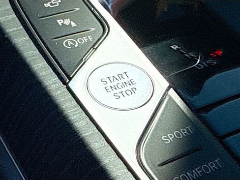 Used 2026 BMW 330i Sedan w/ M Sport Package image 37