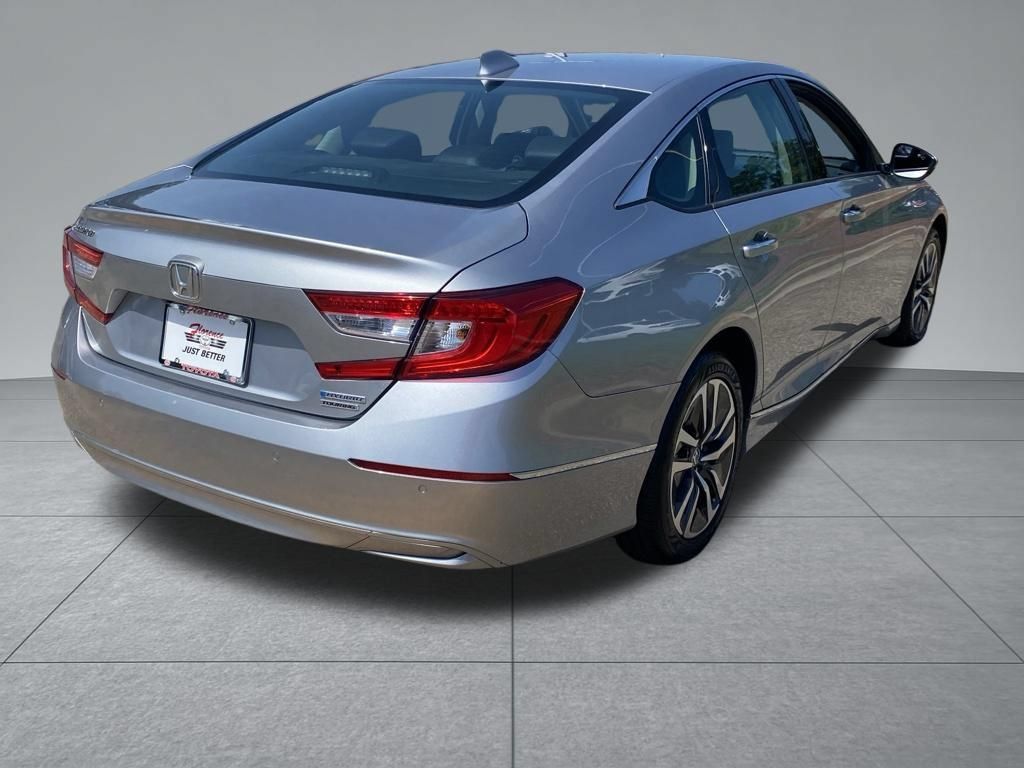 Used 2020 Honda Accord Touring image 16
