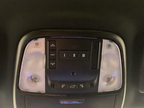 Used 2024 Dodge Durango GT AWD/4WD image 16
