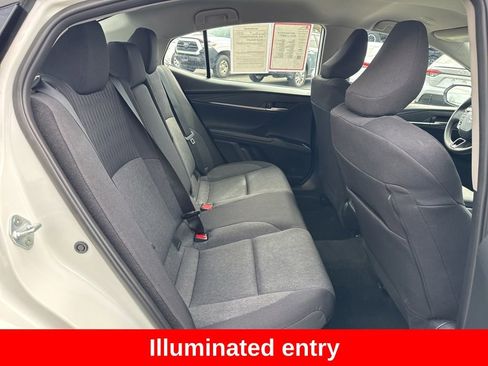 Used 2025 Toyota Camry LE image 18