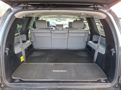 Used 2017 Toyota Sequoia SR5 image 29