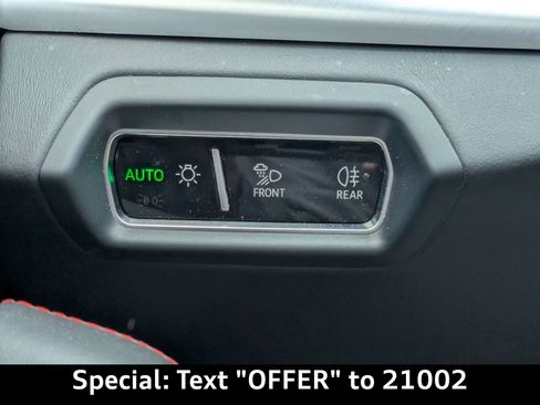 Used 2020 Lamborghini Urus AWD/4WD image 28