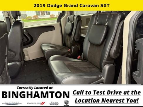 Used 2019 Dodge Grand Caravan SXT image 13