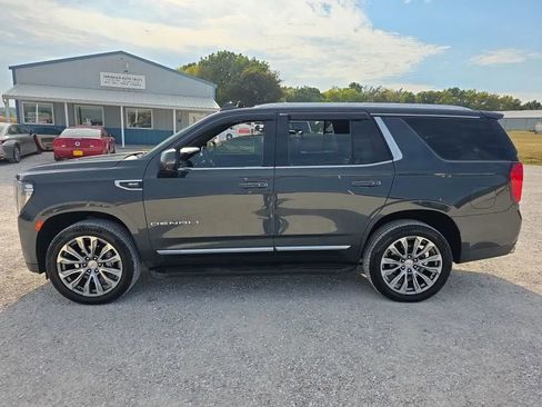 Used 2021 GMC Yukon Denali w/ LPO, Illumination Package image 6