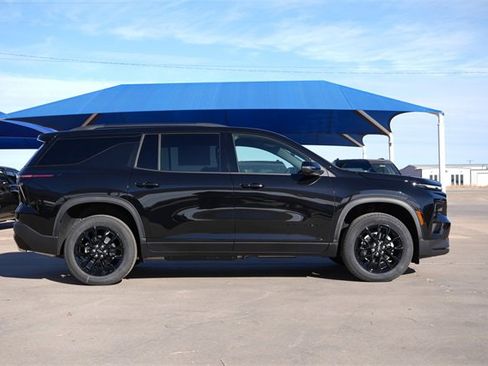 New 2026 Chevrolet Traverse LT w/ Midnight/Sport Edition image 3