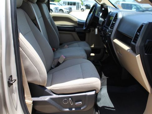 Used 2018 Ford F150 XLT w/ Equipment Group 302A Luxury AWD/4WD image 13