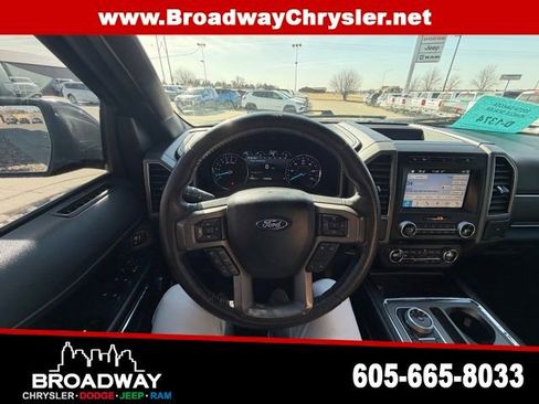 Used 2018 Ford Expedition Max XLT w/ Equipment Group 202A image 17