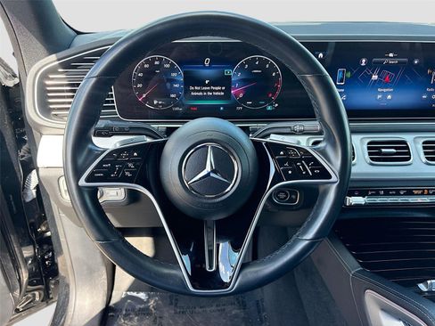 Used 2024 Mercedes-Benz GLE 350 4MATIC image 11