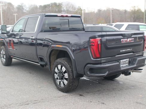 New 2026 GMC Sierra 2500 Denali w/ Denali Reserve Package image 5