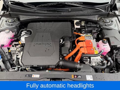 Used 2026 Hyundai Elantra Hybrid FWD image 11
