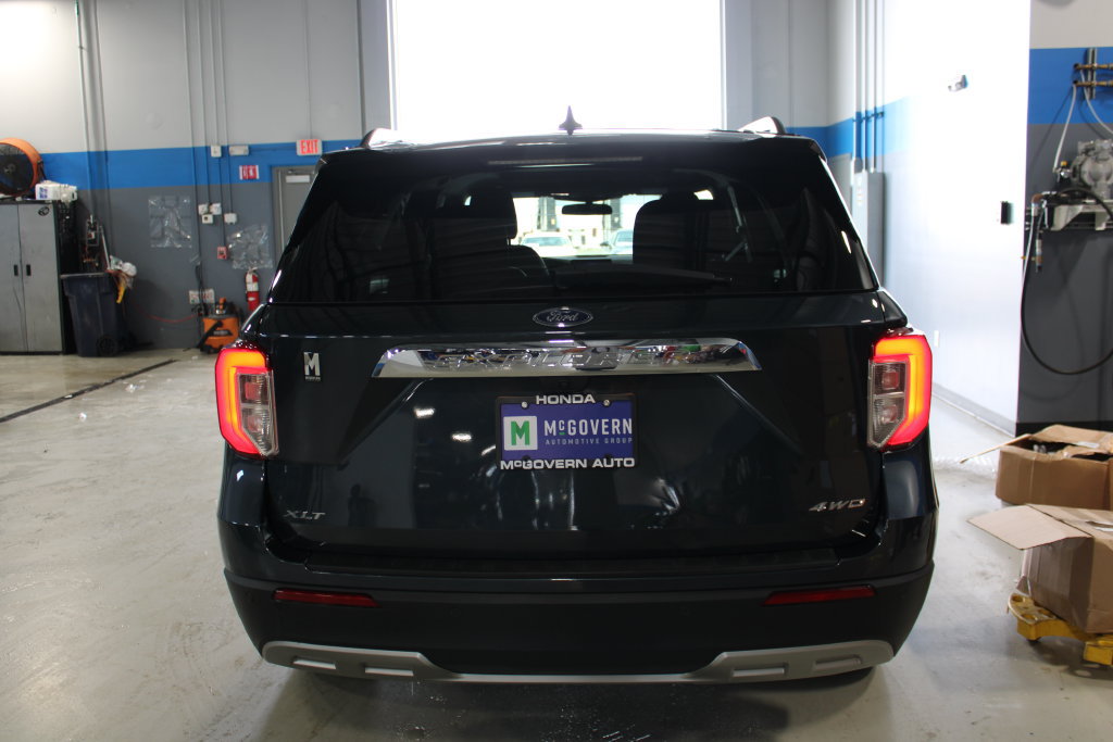 Used 2023 Ford Explorer XLT w/ Equipment Group 202A AWD/4WD image 26