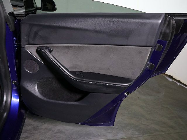 Used 2024 Tesla Model Y Long Range AWD/4WD image 30