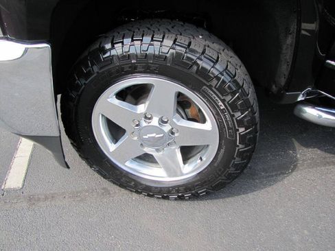 Used 2015 Chevrolet Silverado 2500 LTZ w/ Duramax Plus Package AWD/4WD image 39