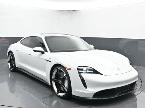 Used 2020 Porsche Taycan 4S image 2