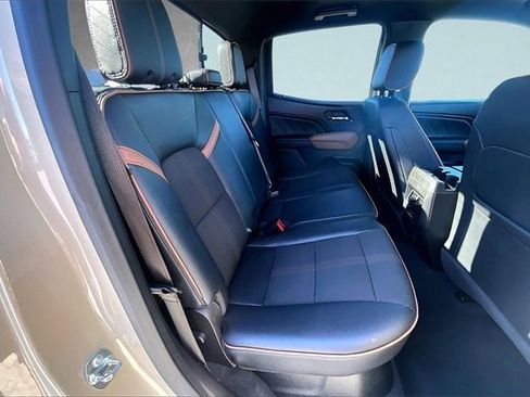 Used 2024 GMC Canyon AT4 w/ Technology Package image 23