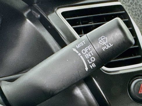 Used 2015 Honda Civic SE image 14