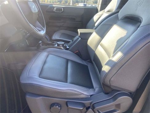 Certified 2024 Ford Bronco Black Diamond image 11