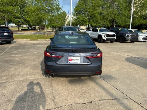New 2026 Toyota Camry SE FWD image 5