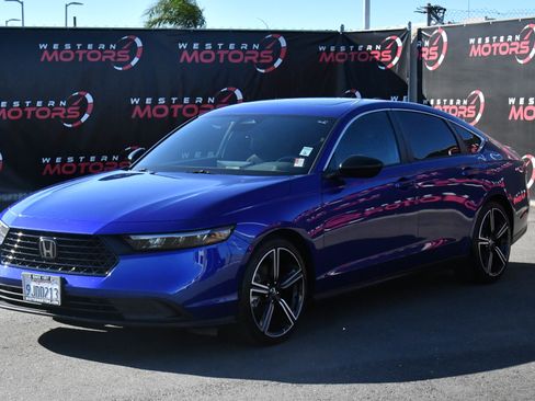 Used 2023 Honda Accord Sport image 3