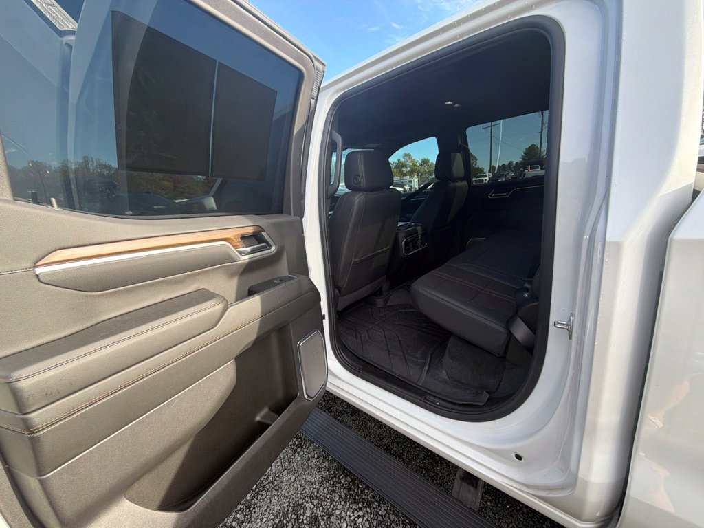 Used 2024 Chevrolet Silverado 1500 RST w/ Convenience Package II AWD/4WD image 15