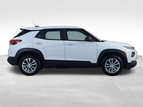 Used 2023 Chevrolet TrailBlazer LS FWD image 14