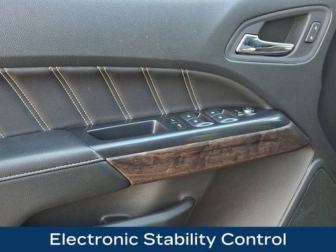 Used 2021 GMC Canyon Denali image 17