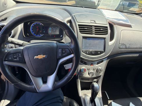 Used 2016 Chevrolet Trax LT w/ LT Convenience Package FWD image 8