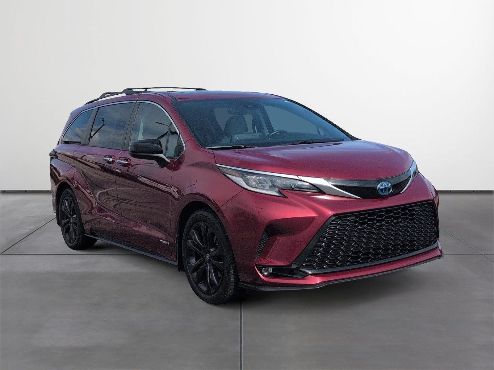 Used 2021 Toyota Sienna XSE w/ XSE Plus Package FWD image 7