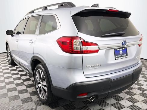 Used 2022 Subaru Ascent Limited AWD/4WD image 9