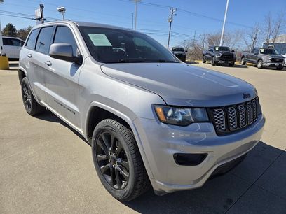 Used 2019 Jeep Grand Cherokee Altitude