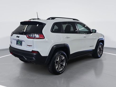 Used 2019 Jeep Cherokee Trailhawk w/ Cold Weather Group AWD/4WD image 3