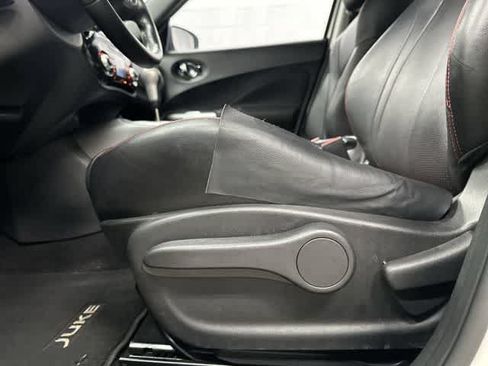 Used 2015 Nissan Juke SL FWD image 27