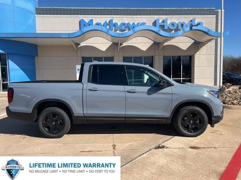 New 2026 Honda Ridgeline Black Edition image 1