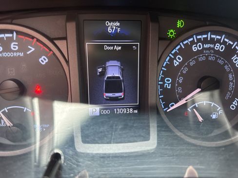 Used 2016 Toyota Tacoma TRD Sport w/ Towing Package AWD/4WD image 30