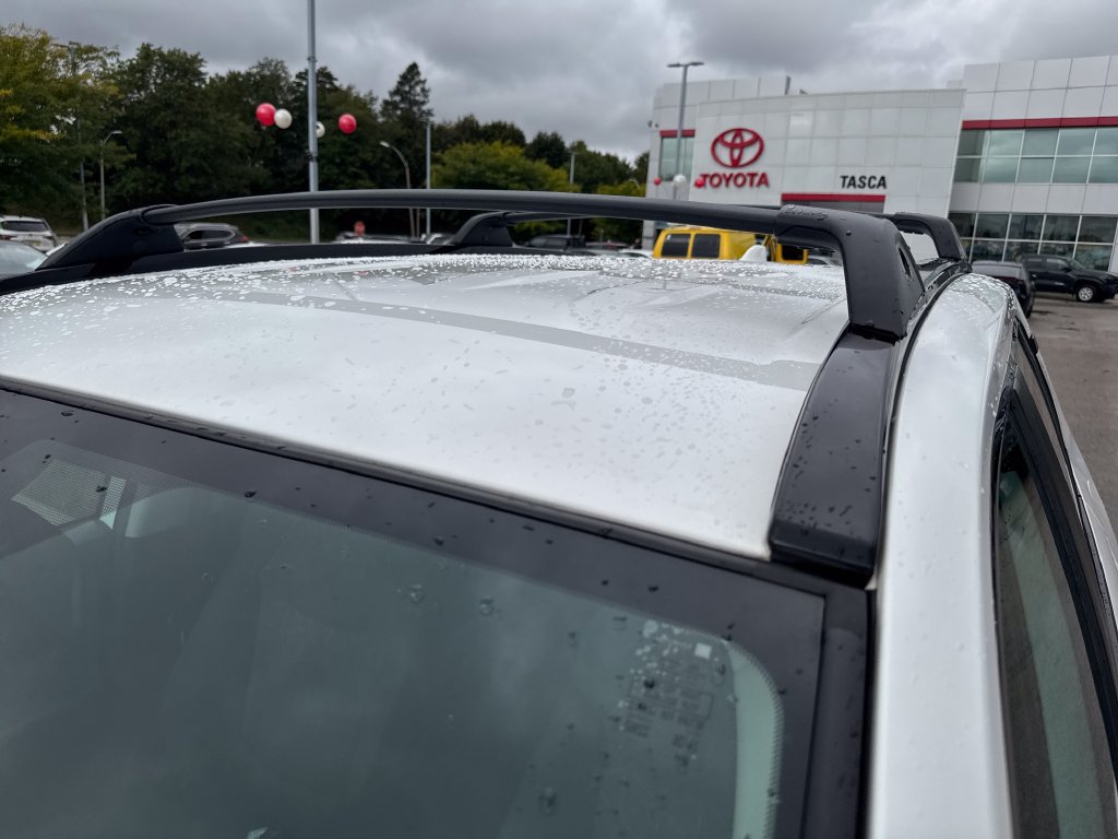 Used 2024 Toyota RAV4 XLE AWD/4WD image 45
