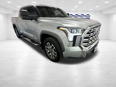 Used 2022 Toyota Tundra Platinum image 2