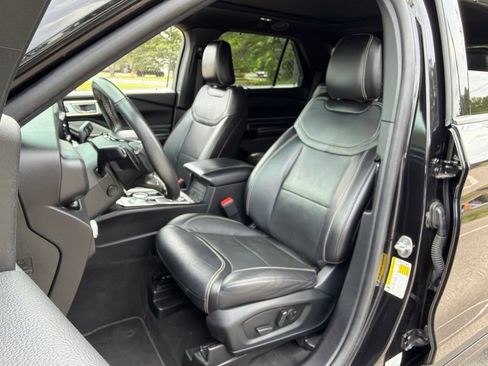 Used 2022 Ford Explorer ST w/ Equipment Group 401A AWD/4WD image 23