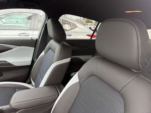 New 2026 Buick Envista Preferred w/ Convenience I Package FWD image 9