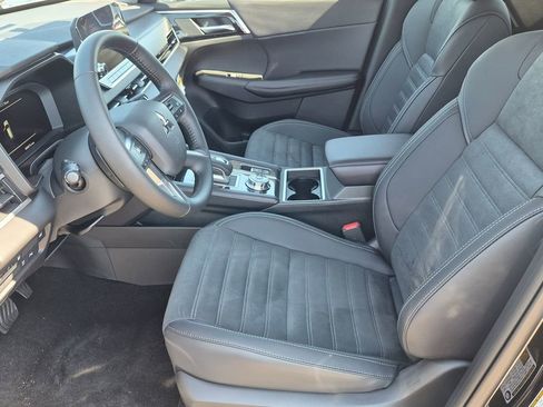 New 2025 Mitsubishi Outlander SE AWD/4WD image 12