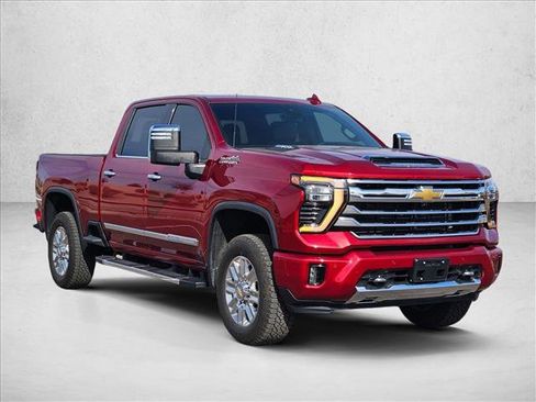 Used 2024 Chevrolet Silverado 2500 High Country image 3