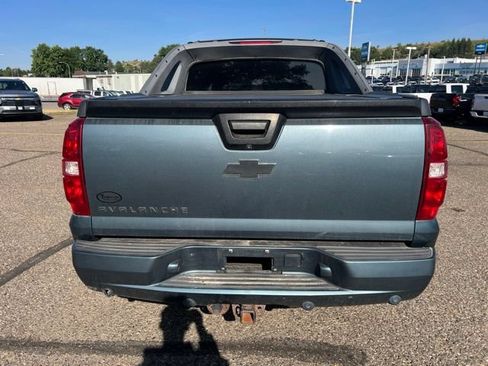 Used 2010 Chevrolet Avalanche LTZ AWD/4WD image 7