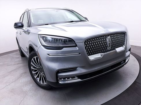 Used 2020 Lincoln Aviator Reserve w/ Equipment Group 201A image 10