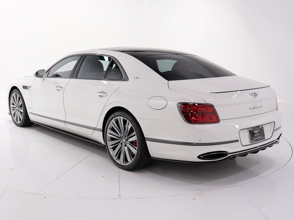 Used 2025 Bentley Flying Spur Plug-In Hybrid AWD/4WD image 3