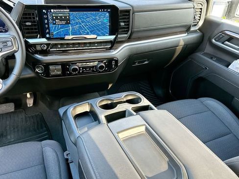 Used 2025 Chevrolet Silverado 2500 LT w/ Safety Package image 23