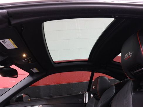 Used 2016 Mercedes-Benz SL 550 w/ Mille Miglia Edition image 29