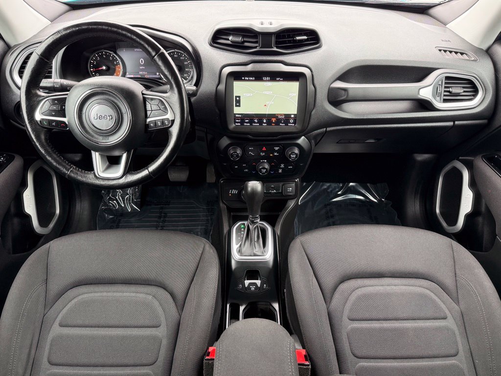 Used 2021 Jeep Renegade Latitude w/ Luxury Group I AWD/4WD image 19